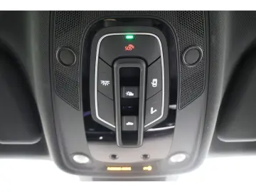 Q8 50 TDI quattro S line Navi Matrix AHK HUD