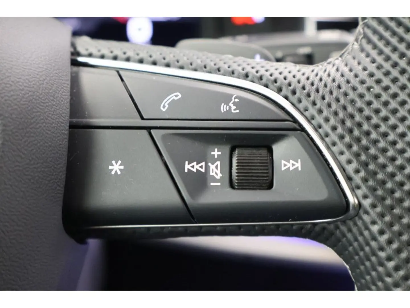 Q8 50 TDI quattro S line Navi Matrix AHK HUD