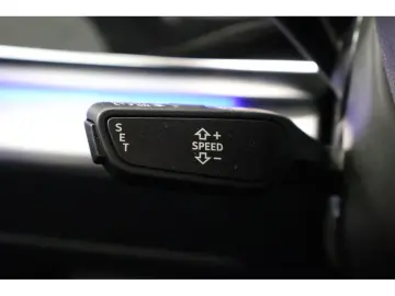 Q8 50 TDI quattro S line Navi Matrix AHK HUD