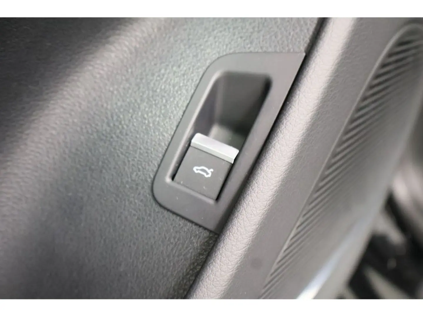 Q8 50 TDI quattro S line Navi Matrix AHK HUD