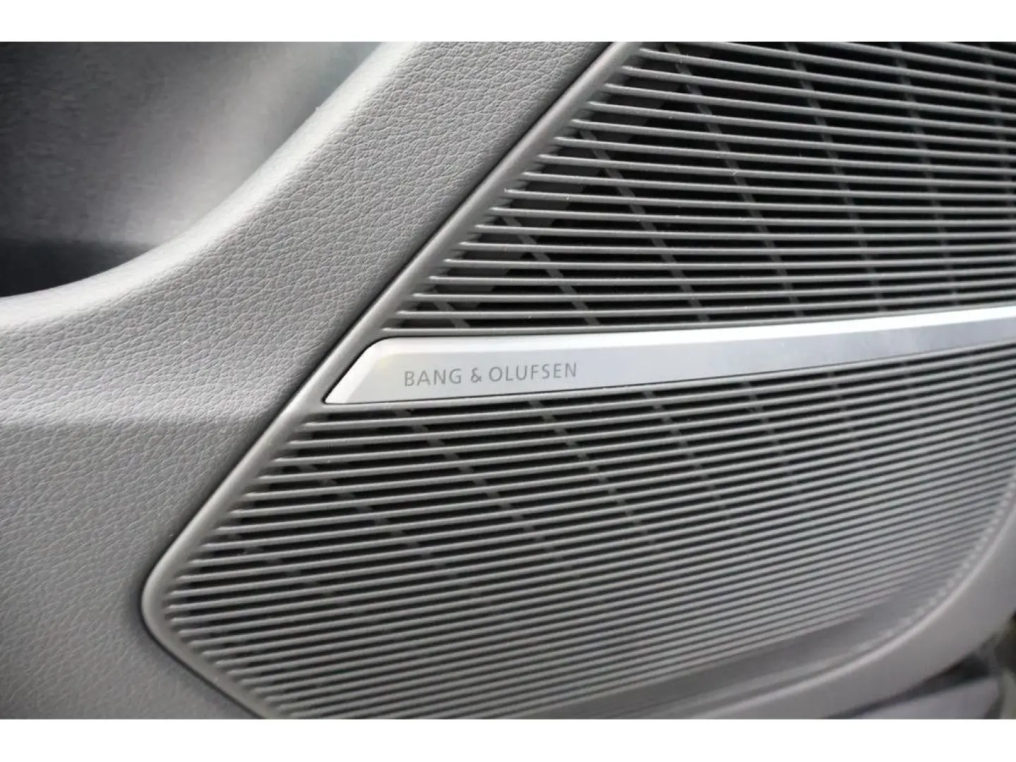 Q8 50 TDI quattro S line Navi Matrix AHK HUD