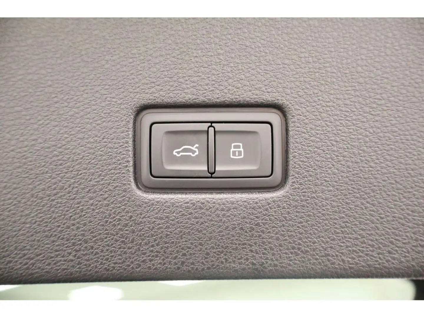 Q8 50 TDI quattro S line Navi Matrix AHK HUD