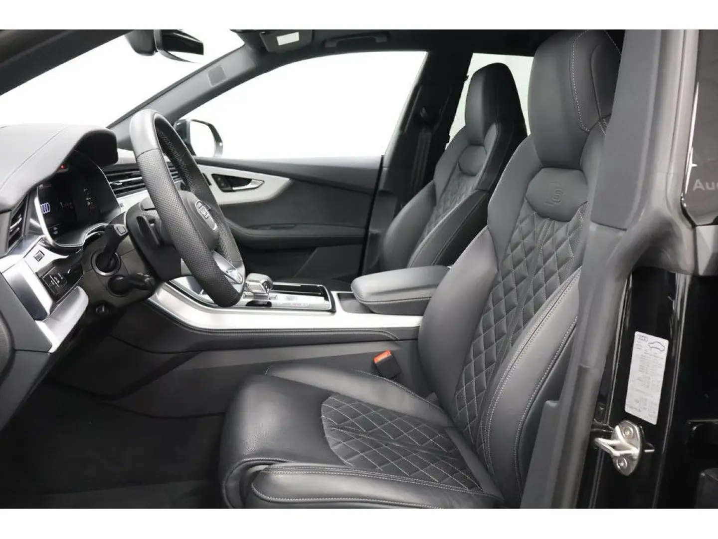 Q8 50 TDI quattro S line Navi Matrix AHK HUD