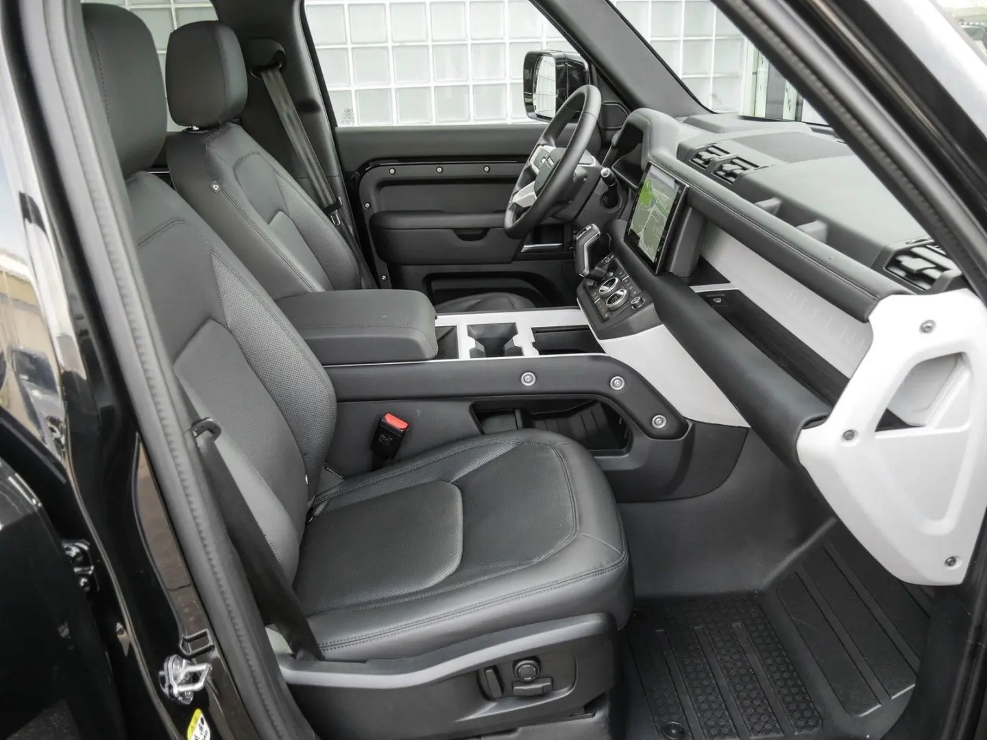 Defender D300 110 X-Dynamic