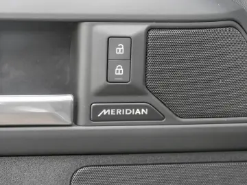 Defender D300 110 X-Dynamic