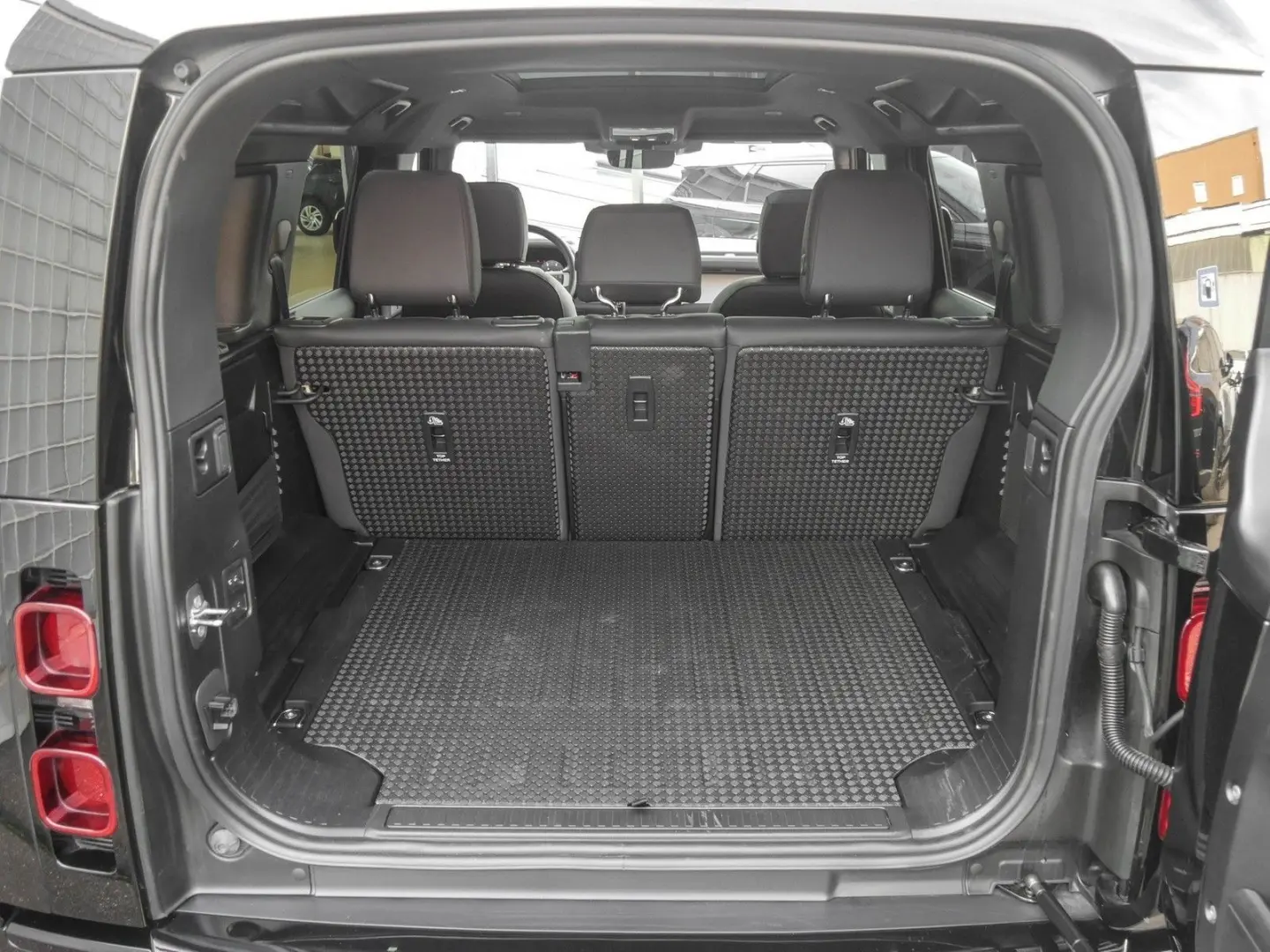 Defender D300 110 X-Dynamic