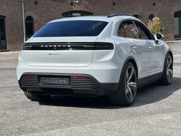 Macan 4 22 EXCLUSIVE CARBON INNODRIVE PANORAMA