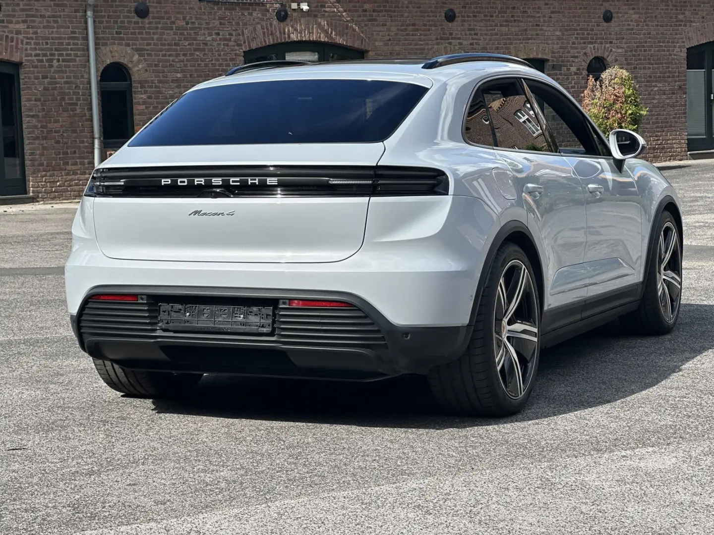 Macan 4 22 EXCLUSIVE CARBON INNODRIVE PANORAMA