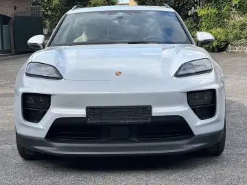 Macan 4 22 EXCLUSIVE CARBON INNODRIVE PANORAMA