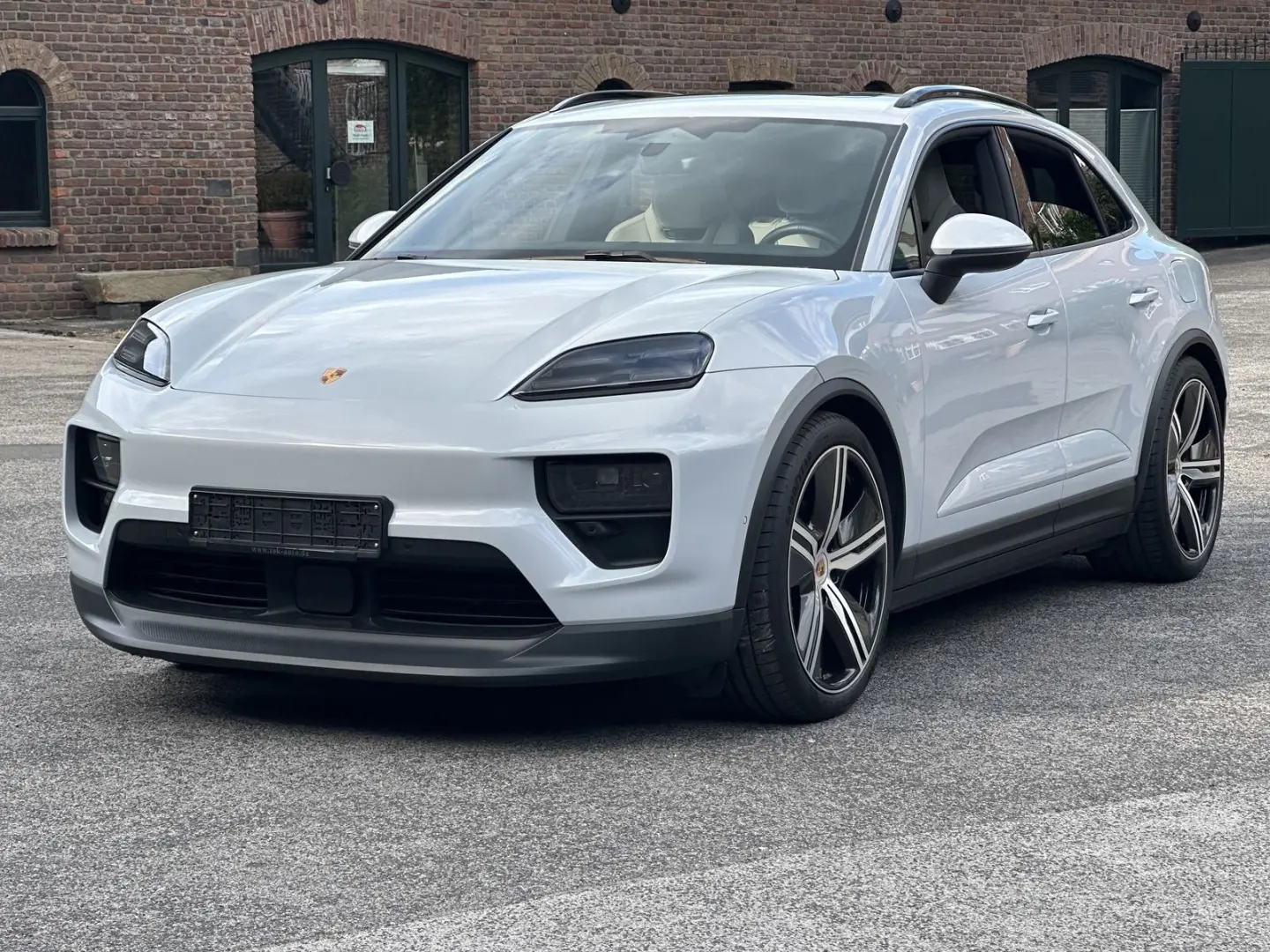 Macan 4 22 EXCLUSIVE CARBON INNODRIVE PANORAMA