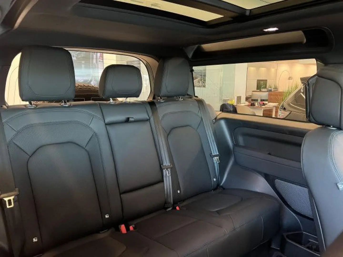 Defender 90 D300 75th Limited Edition Panorama