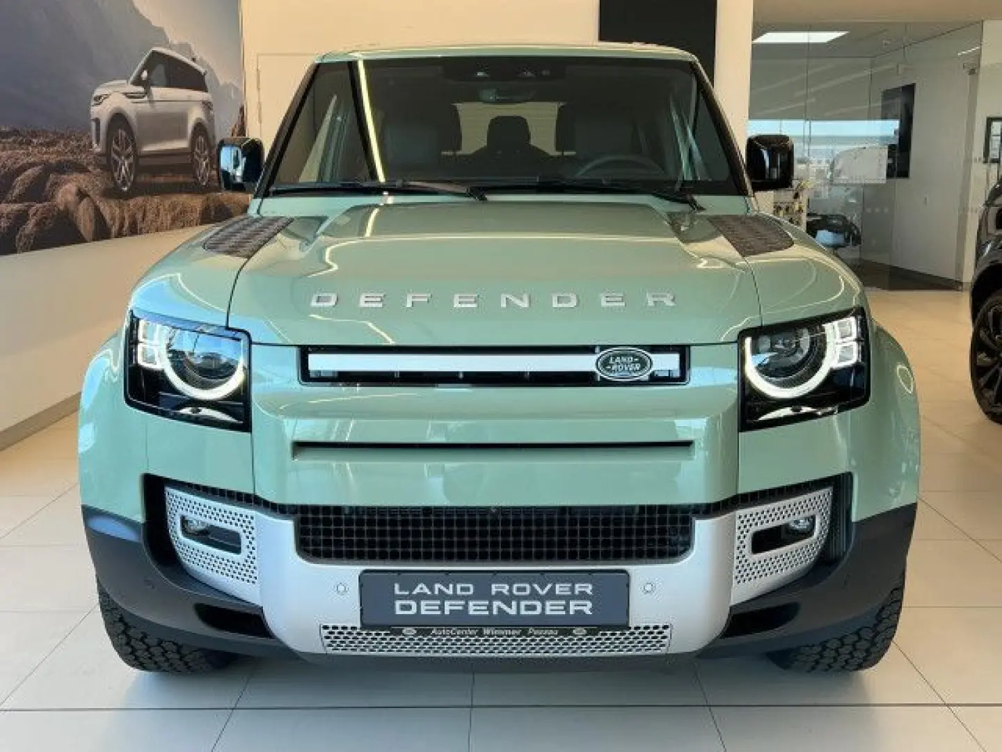 Defender 90 D300 75th Limited Edition Panorama