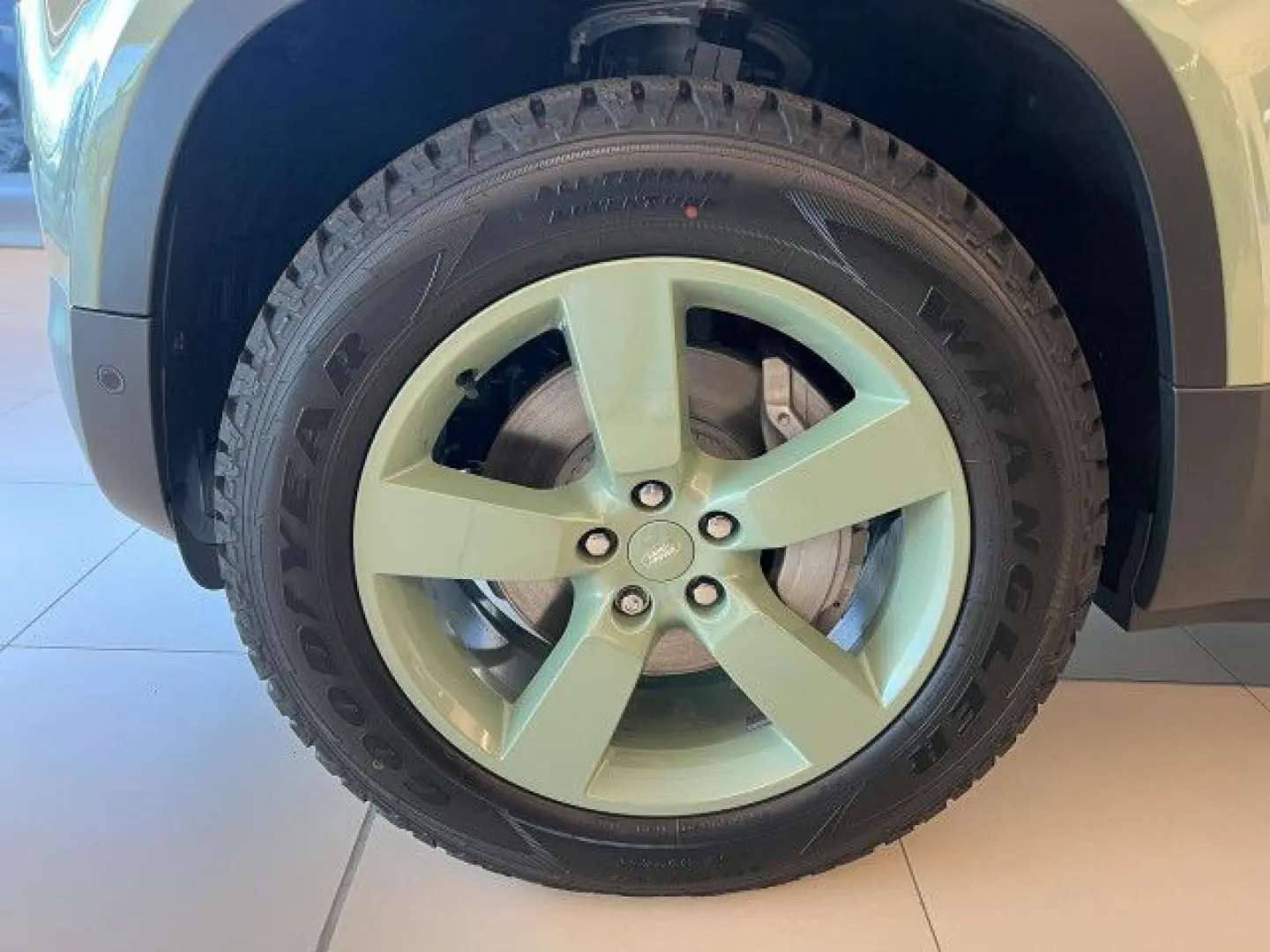 Defender 90 D300 75th Limited Edition Panorama