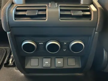 Defender 90 D300 75th Limited Edition Panorama