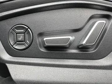 Q8 50 TDI MASSAGE S-LINE SOFT S-SITZ B&O PANO