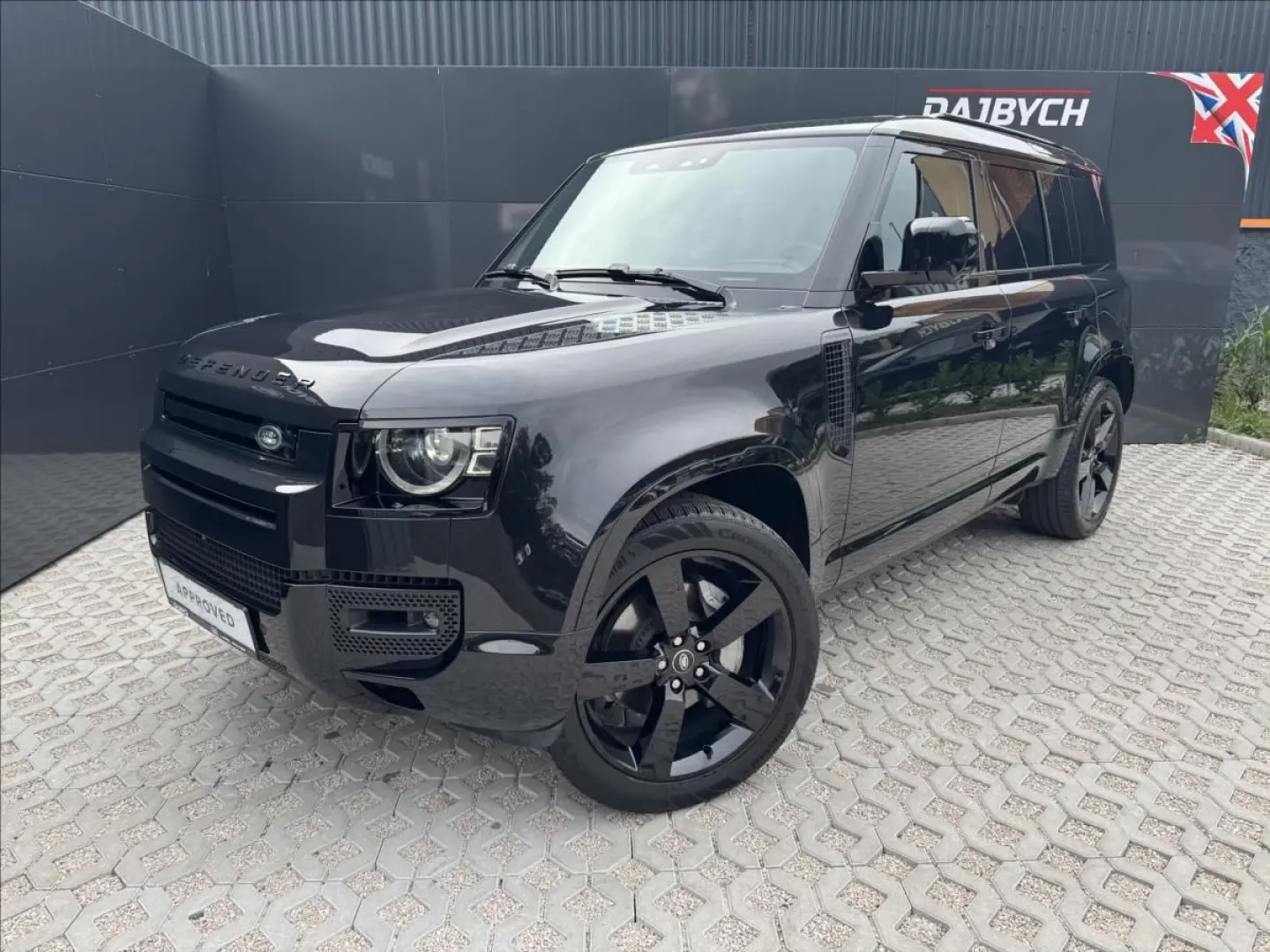 Defender D300 110 X-DYNAMIC SE ČR DPH