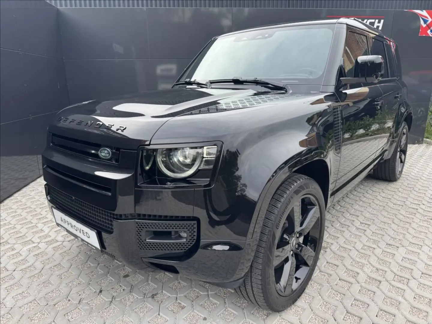 Defender D300 110 X-DYNAMIC SE ČR DPH