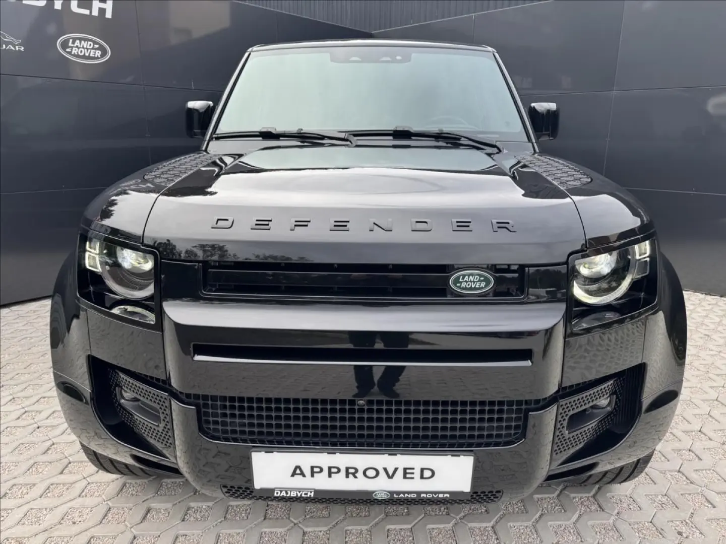 Defender D300 110 X-DYNAMIC SE ČR DPH