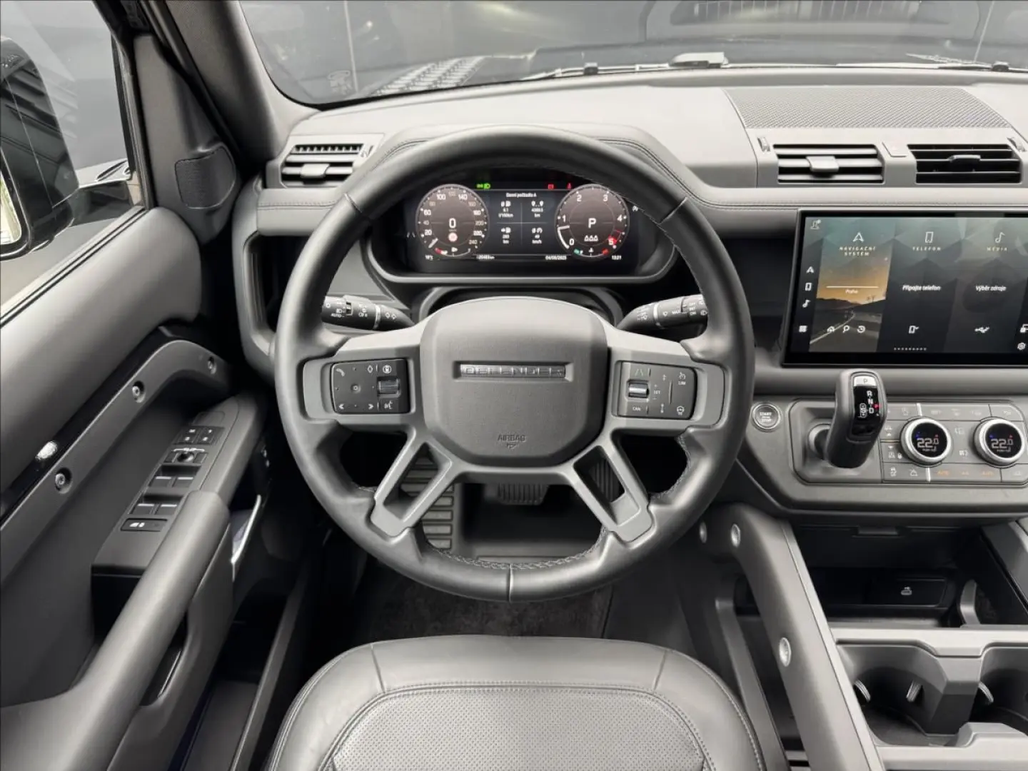 Defender D300 110 X-DYNAMIC SE ČR DPH