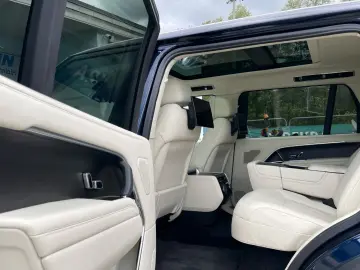 Range Rover 4.4 P530 Autobiography LWB