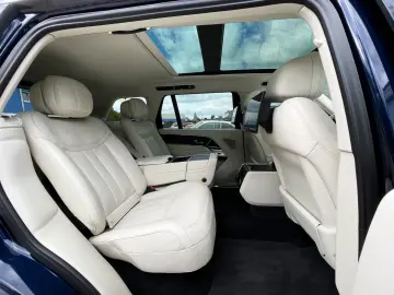 Range Rover 4.4 P530 Autobiography LWB