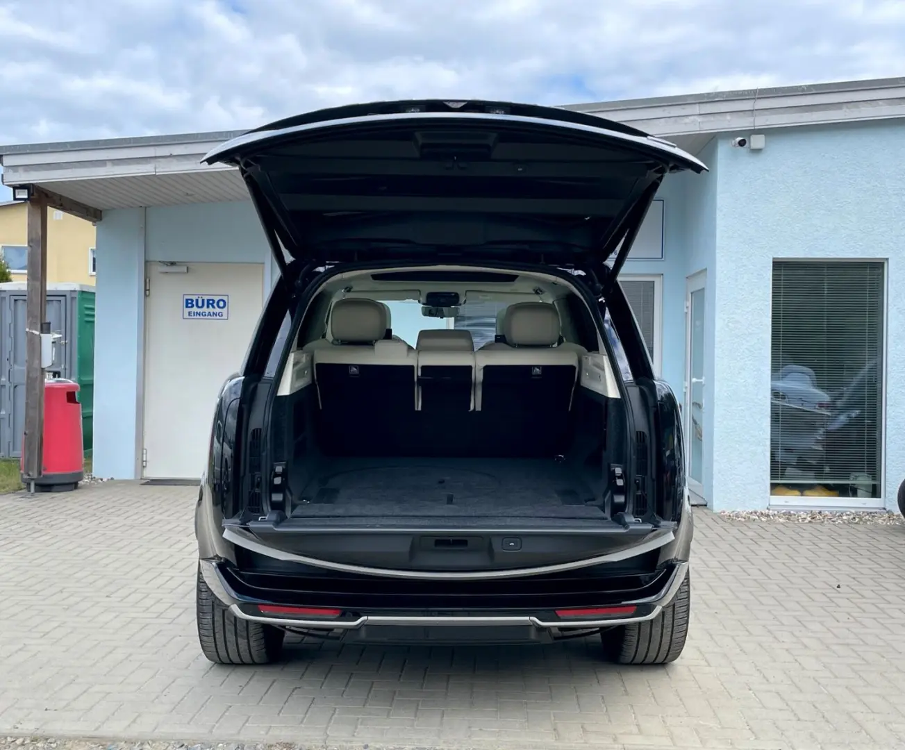 Range Rover 4.4 P530 Autobiography LWB