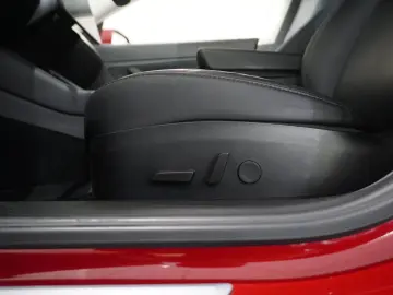 Model 3 LONGRANGE DUAL-MOTOR NAVI KAMERA DAB AHK