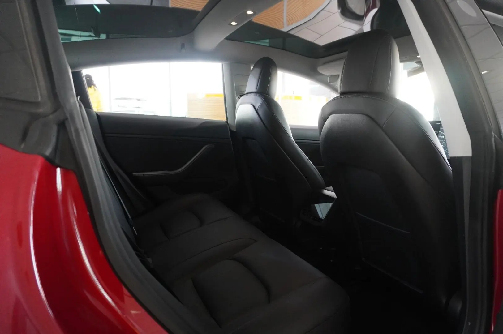 Model 3 LONGRANGE DUAL-MOTOR NAVI KAMERA DAB AHK