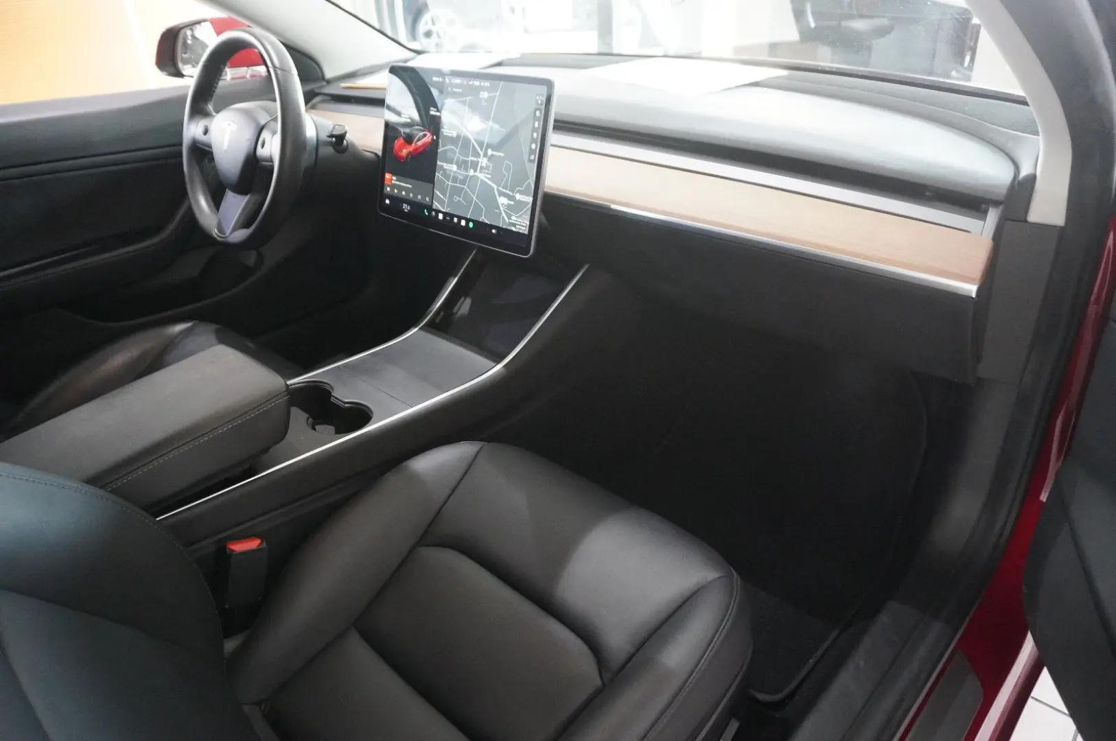 Model 3 LONGRANGE DUAL-MOTOR NAVI KAMERA DAB AHK