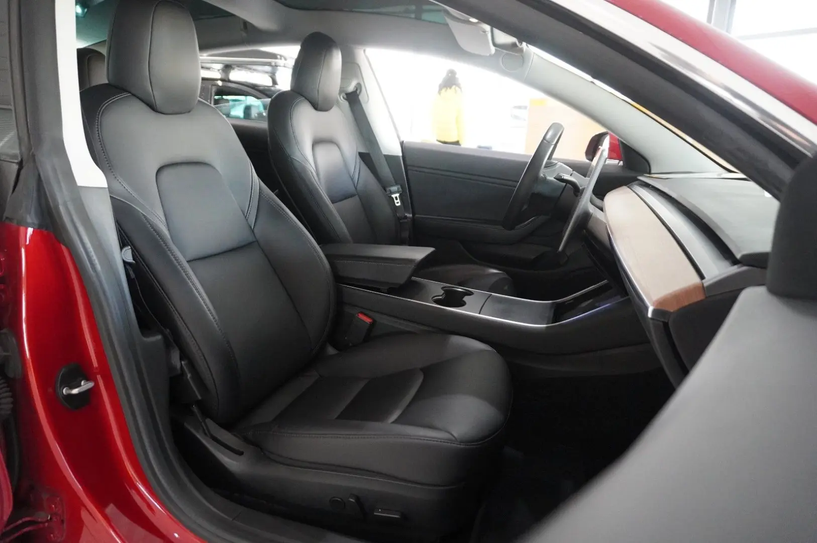 Model 3 LONGRANGE DUAL-MOTOR NAVI KAMERA DAB AHK