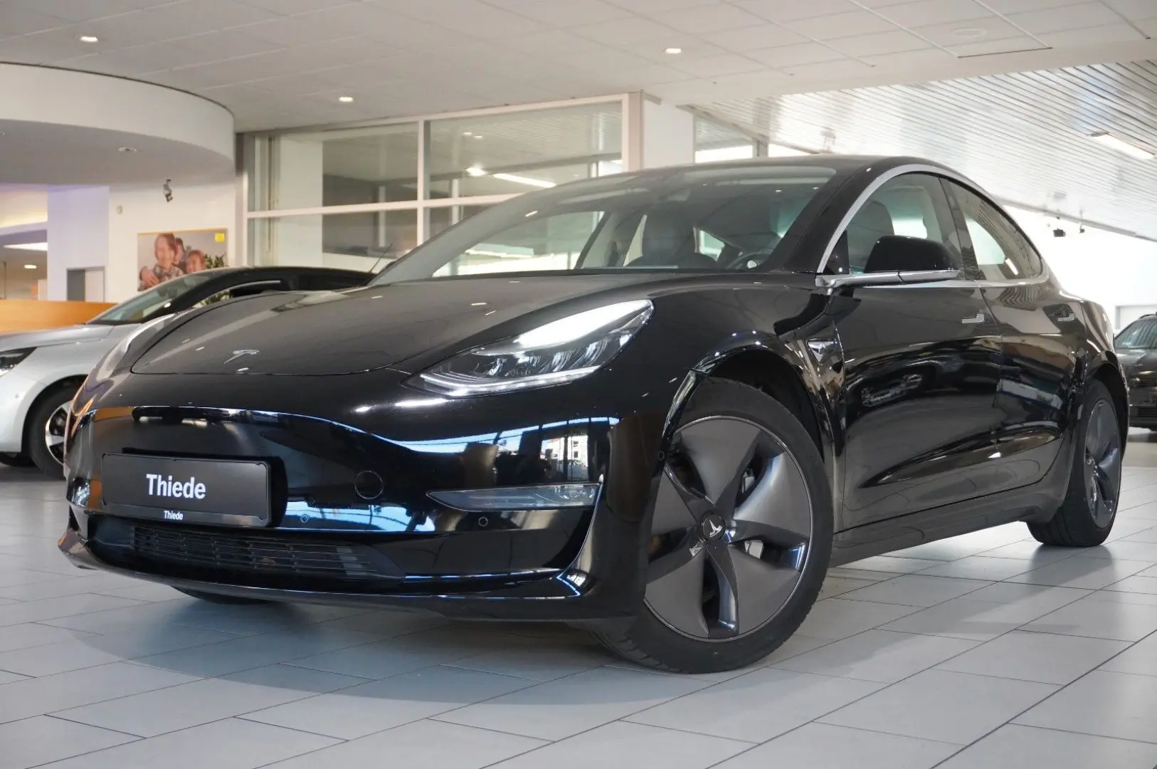 Model 3 LONGRANGE DUAL-MOTOR NAVI KAMERA SH PANO