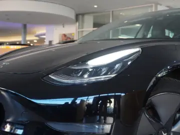 Model 3 LONGRANGE DUAL-MOTOR NAVI KAMERA SH PANO