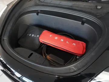 Model 3 LONGRANGE DUAL-MOTOR NAVI KAMERA SH PANO