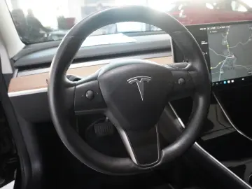 Model 3 LONGRANGE DUAL-MOTOR NAVI KAMERA SH PANO