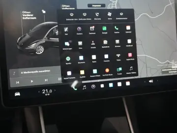 Model 3 LONGRANGE DUAL-MOTOR NAVI KAMERA SH PANO