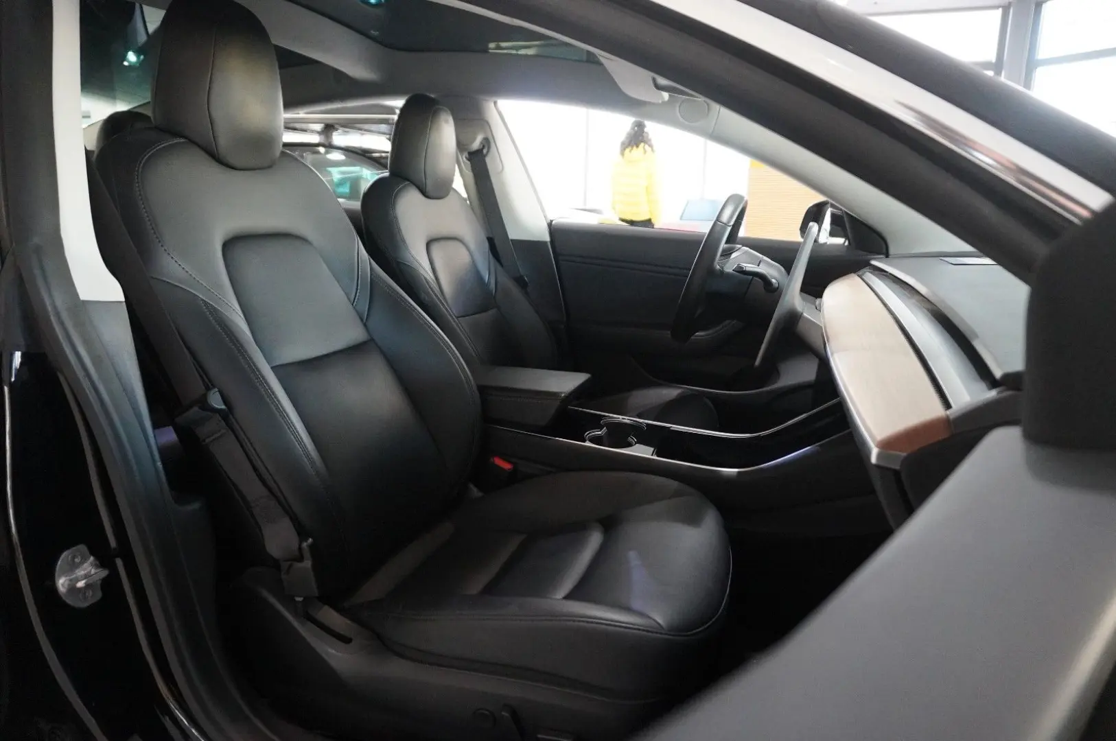 Model 3 LONGRANGE DUAL-MOTOR NAVI KAMERA SH PANO