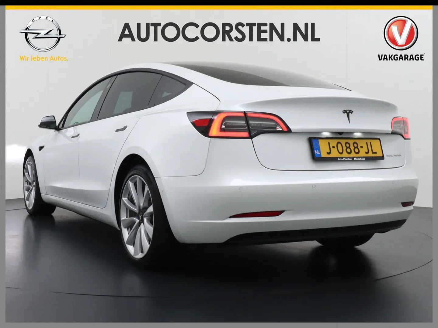Model 3 Long Range AWD 75kWh LMF 19  Navi Ecc Le