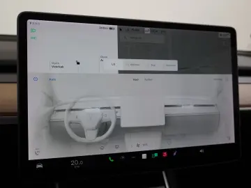 Model 3 Long Range AWD 75kWh LMF 19  Navi Ecc Le