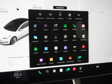 Model 3 Long Range AWD 75kWh LMF 19  Navi Ecc Le