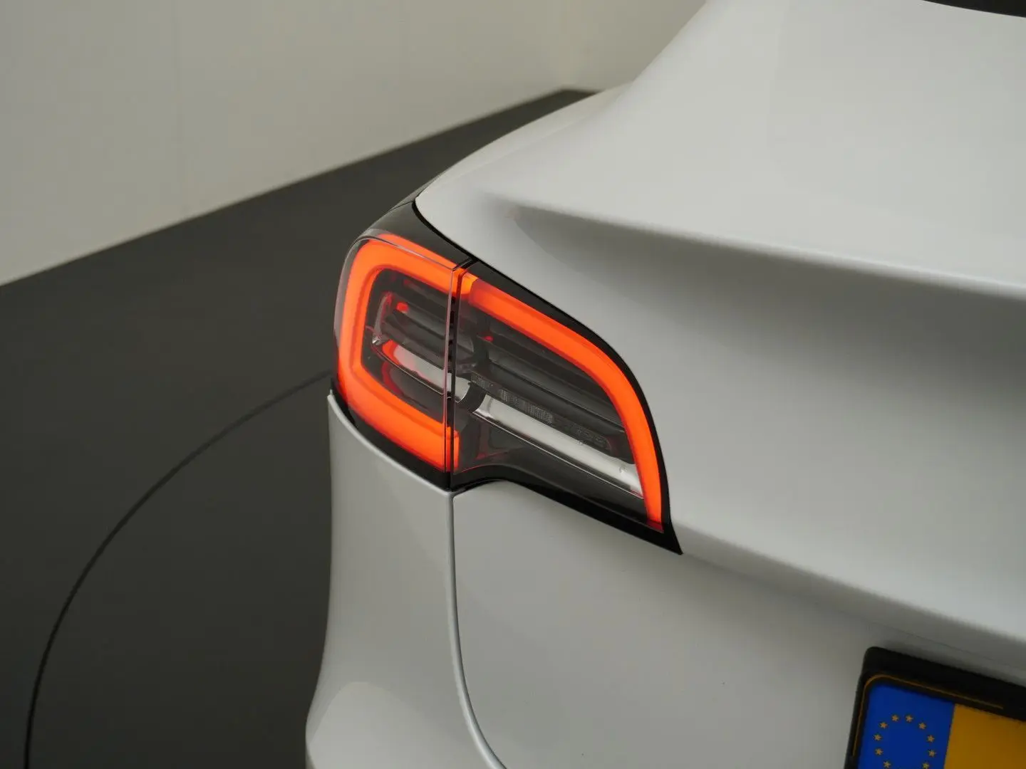 Model 3 Long Range AWD 75kWh LMF 19  Navi Ecc Le