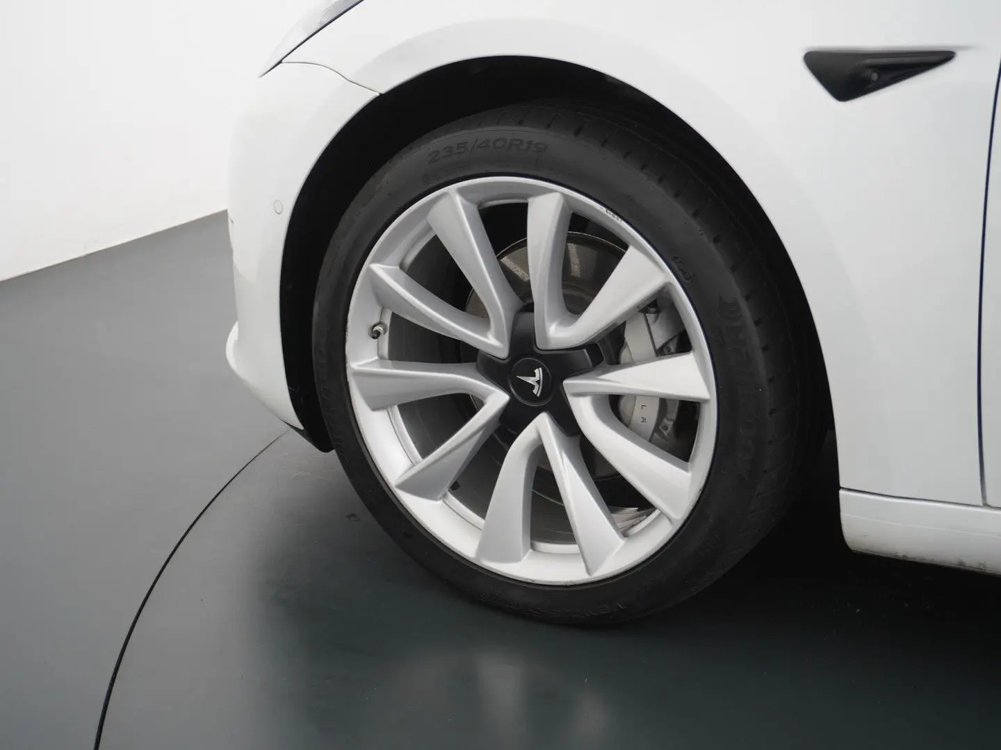 Model 3 Long Range AWD 75kWh LMF 19  Navi Ecc Le