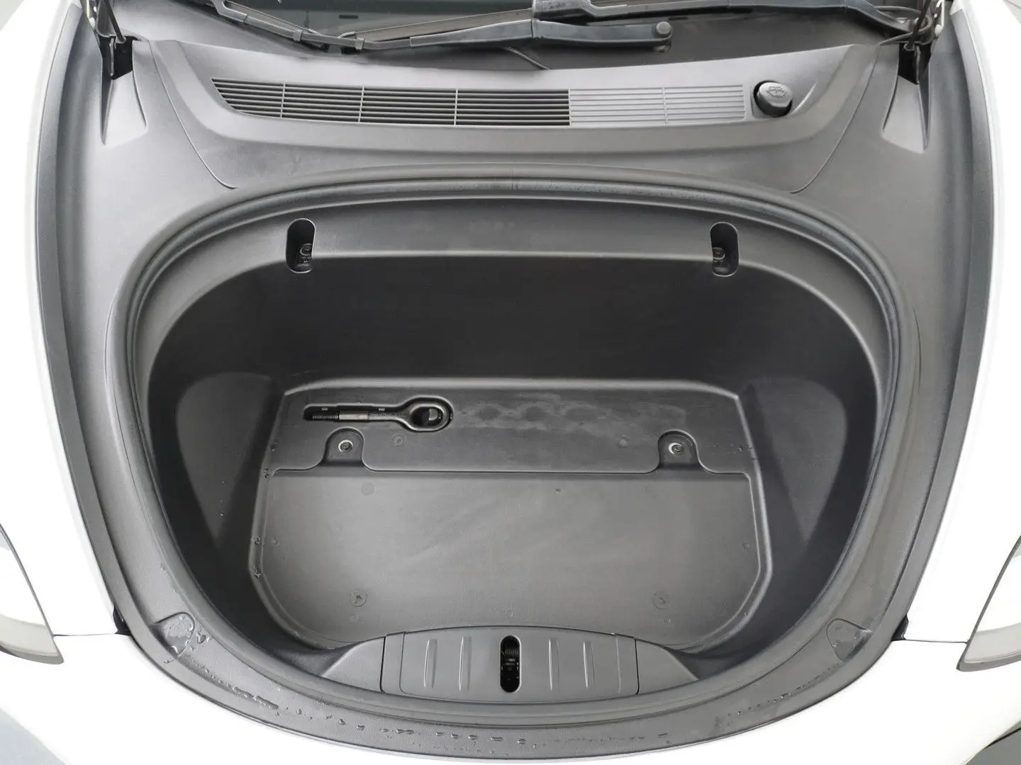 Model 3 Long Range AWD 75kWh LMF 19  Navi Ecc Le