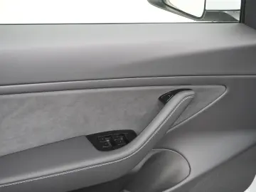 Model 3 Long Range AWD 75kWh LMF 19  Navi Ecc Le