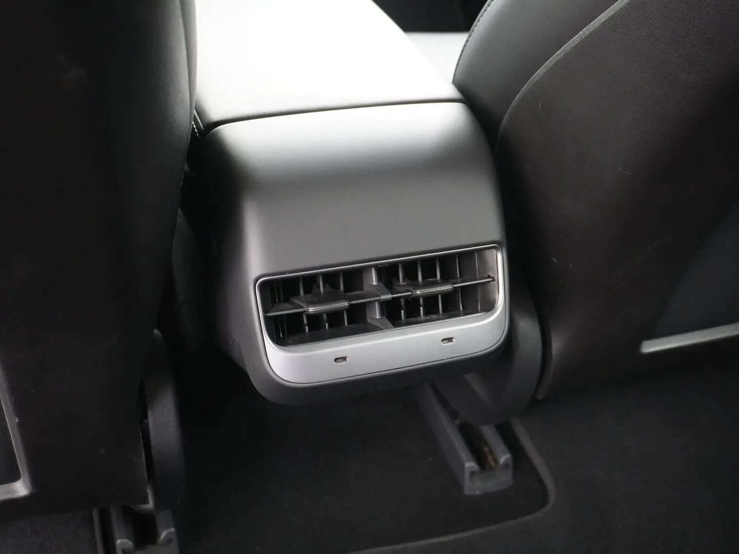 Model 3 Long Range AWD 75kWh LMF 19  Navi Ecc Le