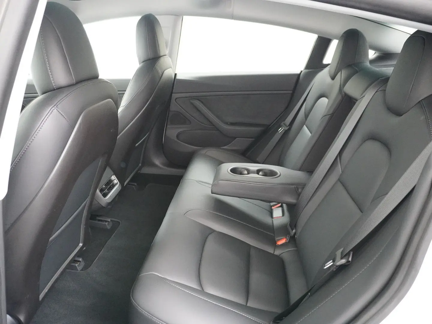 Model 3 Long Range AWD 75kWh LMF 19  Navi Ecc Le