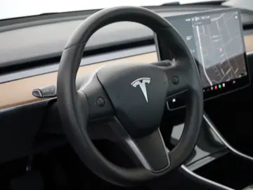 Model 3 Long Range Dual AWD 360Kamera Panorama