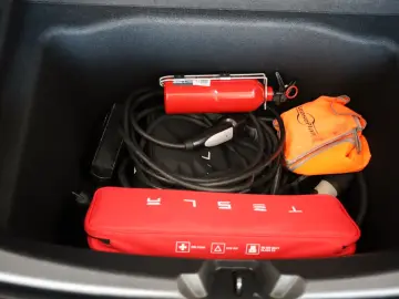 Model 3 Long Range Dual AWD 360Kamera Panorama