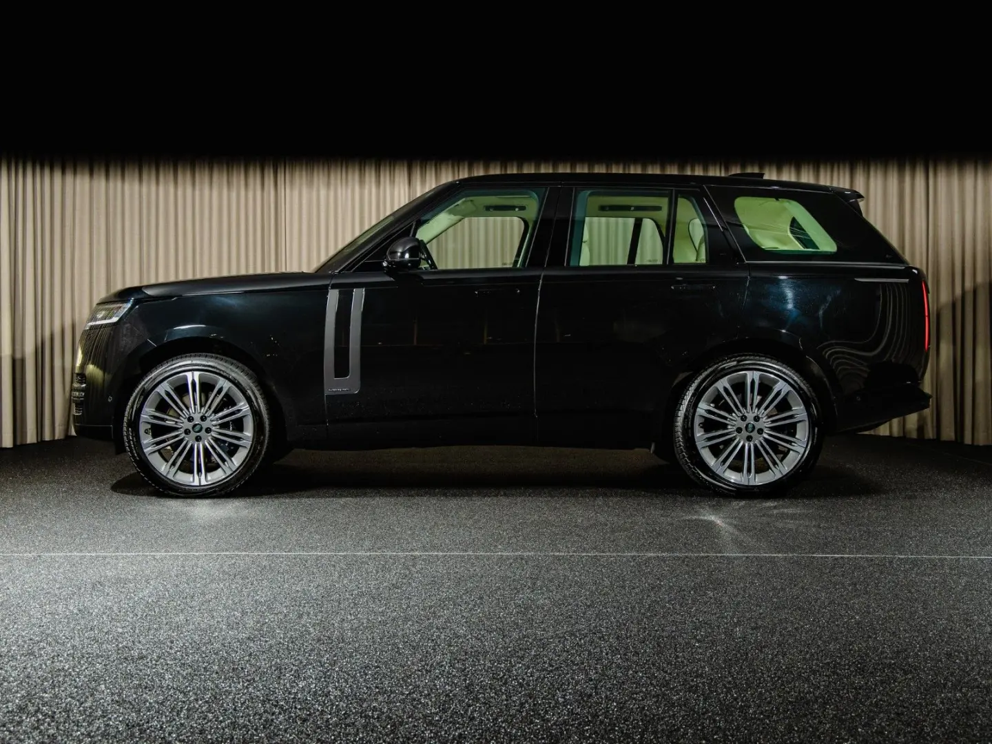 Range Rover 4.4 P530 Autobiography  Exec. Class