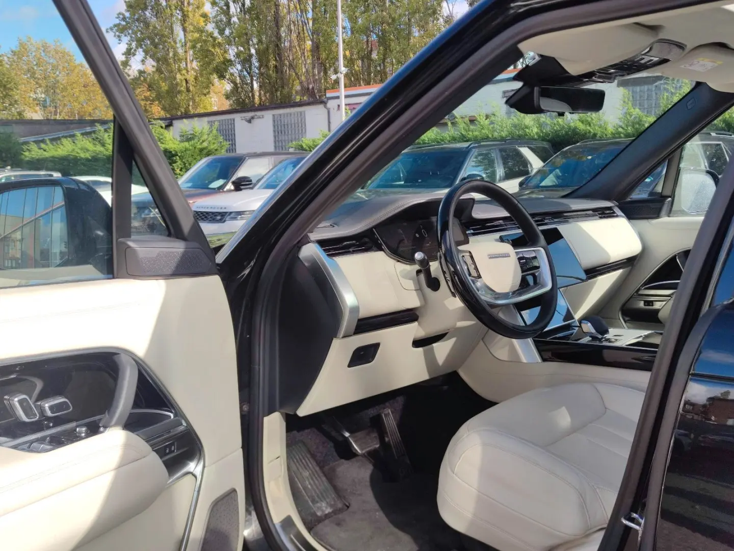 RR D350 Autobiography Pano AHK SVO leather