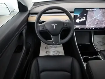 Model 3 Long Range Dual AWD ACC 360Kam. Panorama
